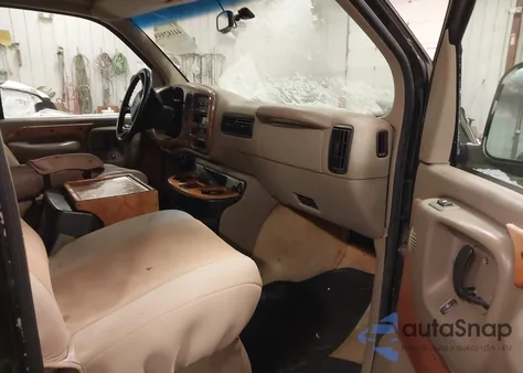 2001 Chevrolet Express Upfitter из США, поврежденный, VIN 1GBFG15R611220469